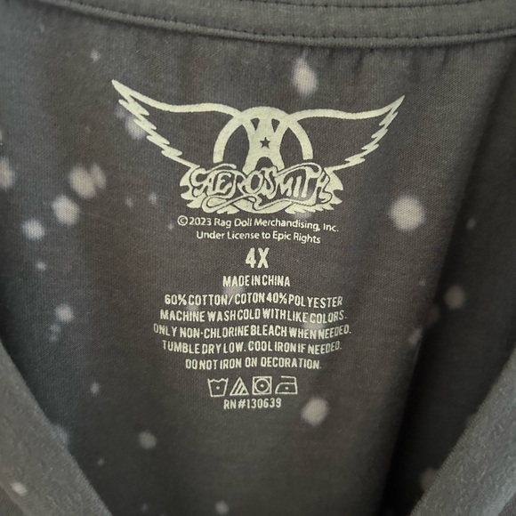 Gray and White Graphic Aerosmith T-Shirt size 4x - Picture 3 of 4